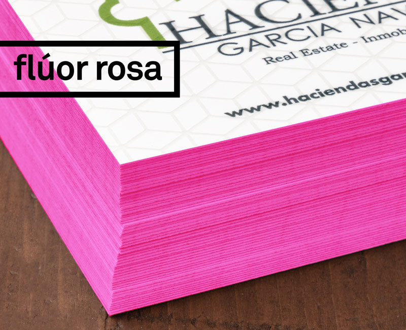 tarjetas con cantos pintados en rosa flúor bordes tintados fluorescente llamativo